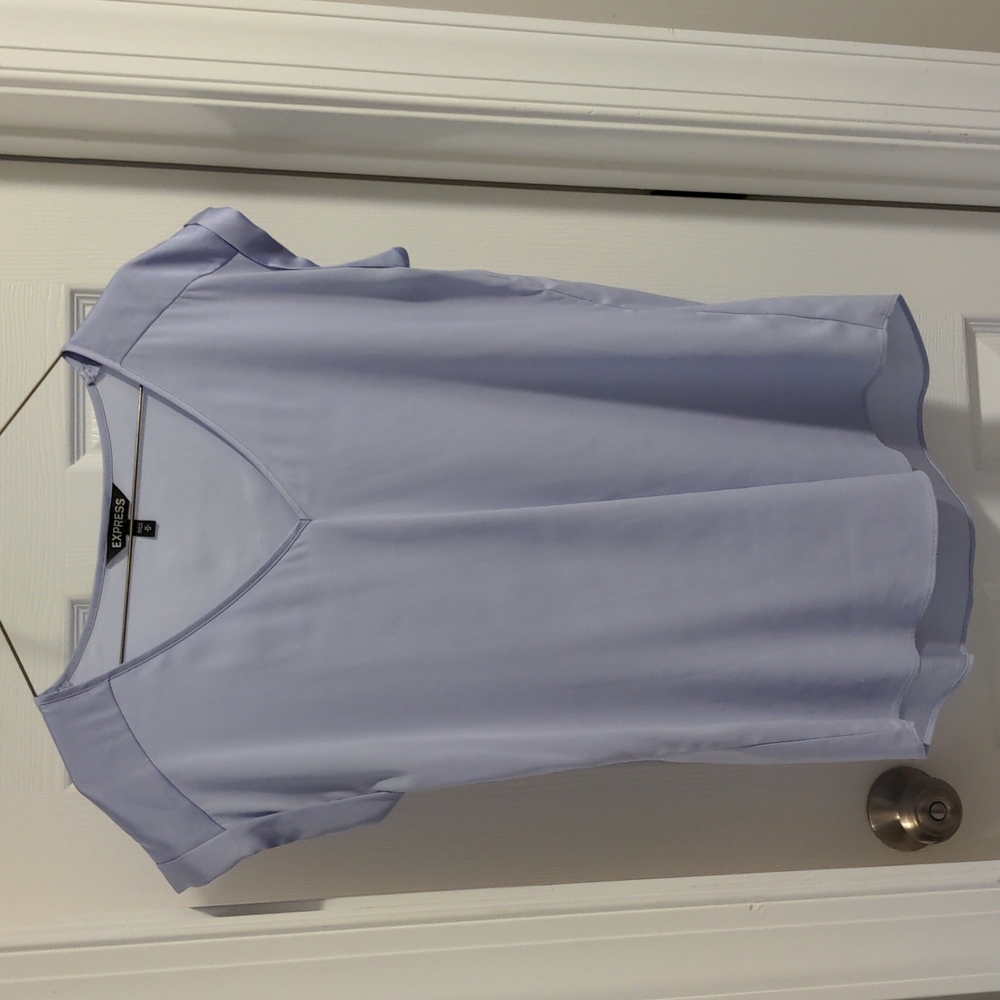 V neck top